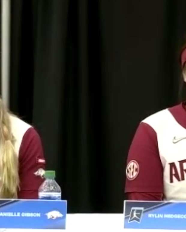 072222-Danielle Gibson-Rylin Hedgecock-Oregon NCAA-ah
